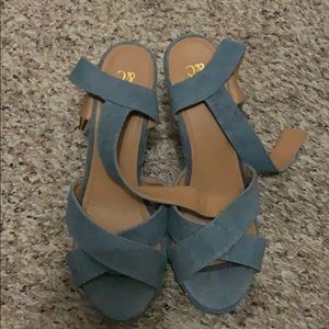 Denim heel